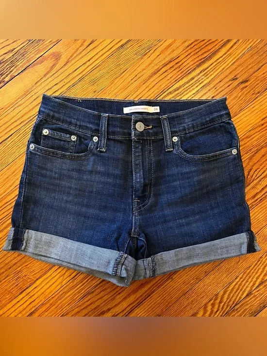 Levi’s denim shorts