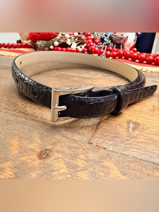 Title:Banana Republic Crocodile Embossed Black Leather Belt Size S EUC Flawless