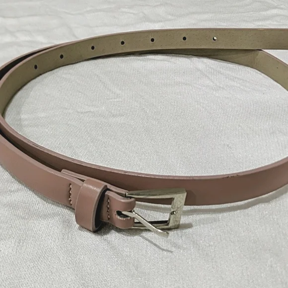 NWOT Pale Pink Skinny Belt