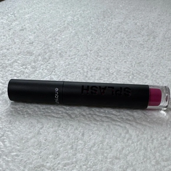 NEW Younique Splash Lip gloss - feeling fuschia