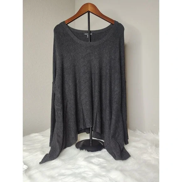 Eileen Fisher Sweater Womens Medium Charcoal Grey Italian Yarn Sharkbite Hem