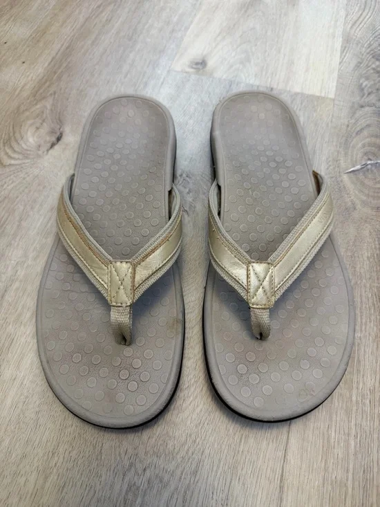 VIONIC Tide ll Gold Metallic Sandals