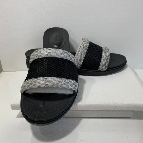LOGO Lori Goldstein Melanie sandals black 8.5