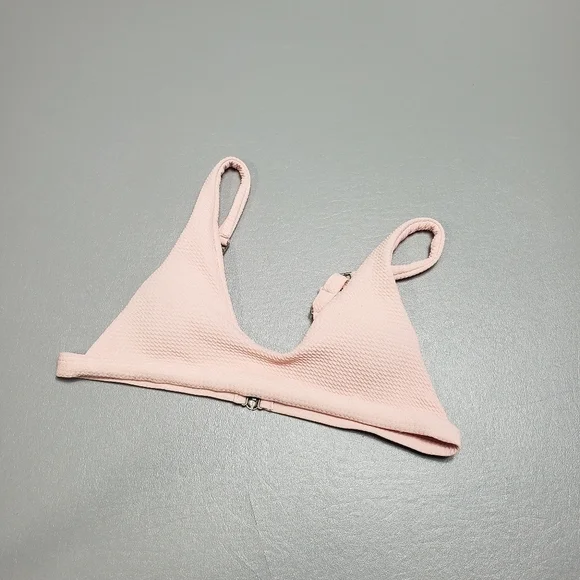 Light pink bikini top size medium