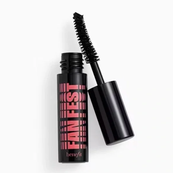 NEW! Benefit Cosmetics Fan Fest Mascara