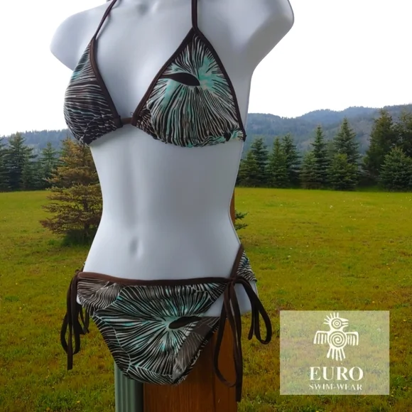NWT Euro Swim-Wear String Bikini, Size Medium ☀🌊