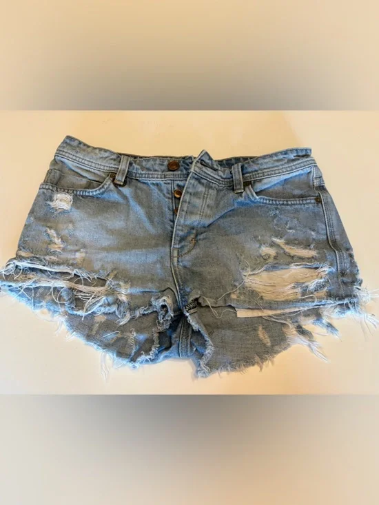 NEUW distressed denim short shorts size‎ 25