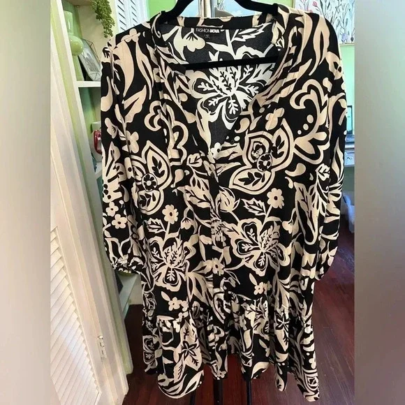 Fashion Nova Black and Beige Floral Peplum Blouse