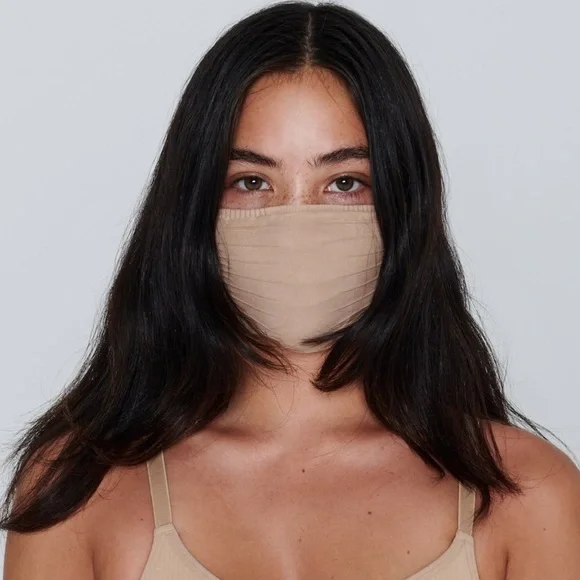 SKIMS Face Mask Clay