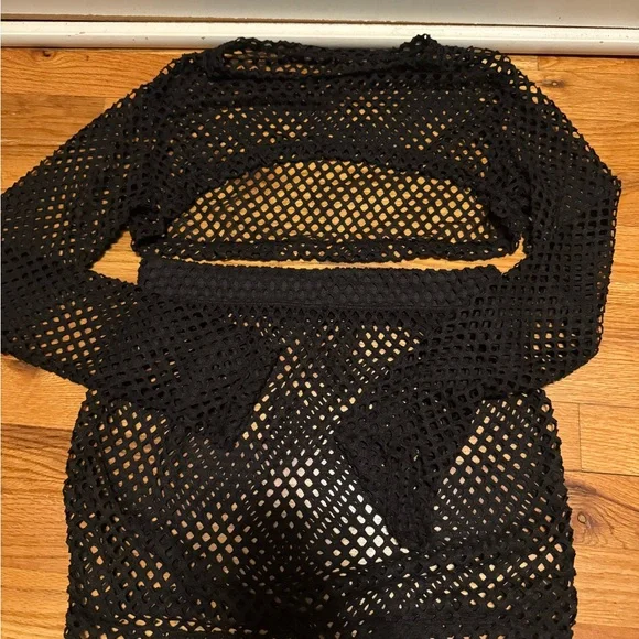 Black Mesh Swimsuit Coverup Set – 2 Piece Long Sleeve Crop Top & Skirt (XS/S)