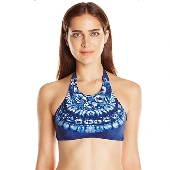 La Blanca 12 high neck halter bikini top