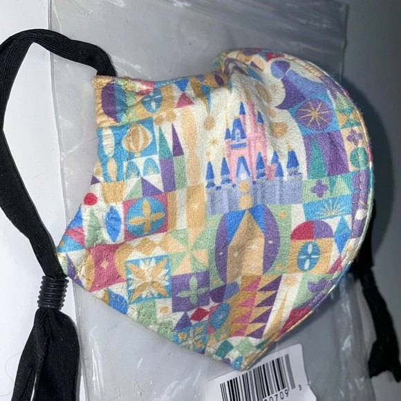 Disney Mary Blair design cloth face mask size Medium