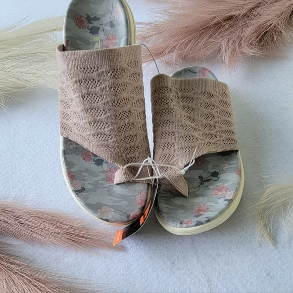 RBX Zenn Slides Woman's Size 6 And 7 Knit Pink Slip On Lightweight Sandals Shoes