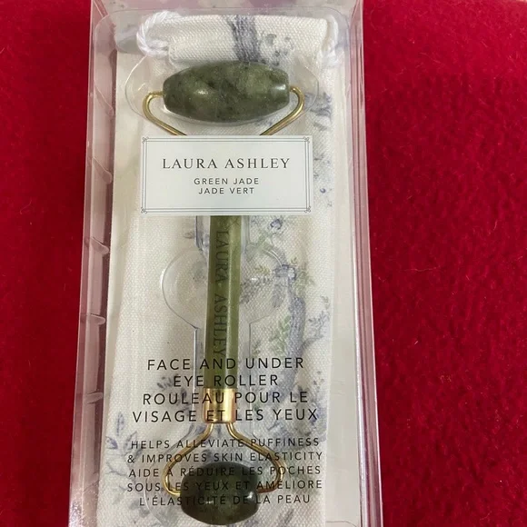 Laura Ashley green jade‎ eyes and face roller