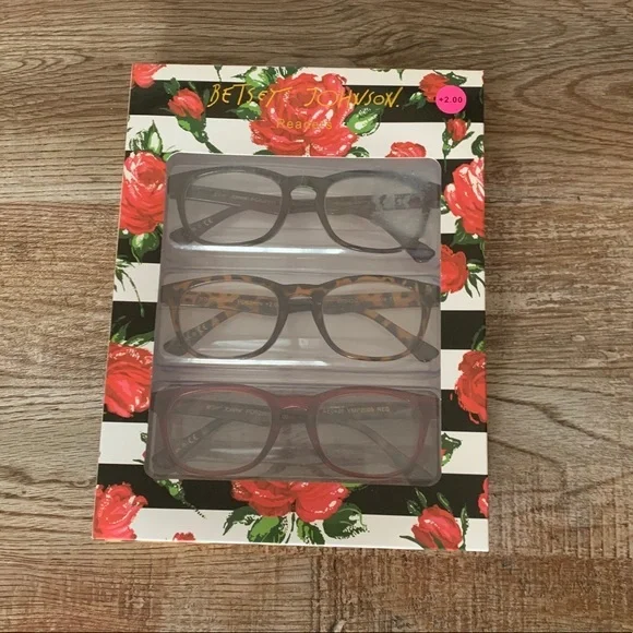 NIB BETSEY JOHNSON READING GLASSES SET