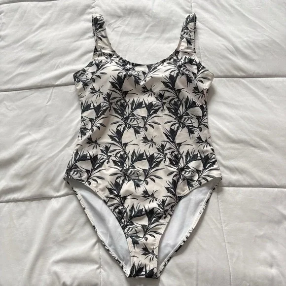 Nicole Miller Studio One Piece Tropical Swimsuit Womens Large White Beach Summer