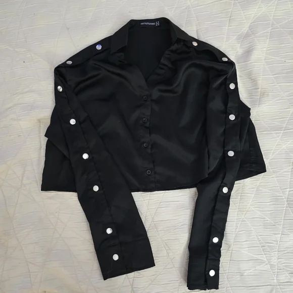 PrettyLittleThings Black Cropped Button-Down Shirt with Silver Accents