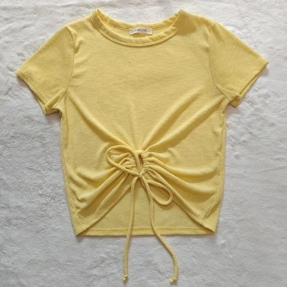 Love Culture Size Small Yellow Tie Front Key Hole Rib-knit Crop Top Short Sleeve