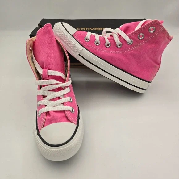 NEW Converse Chuck Taylor All Star‎ Hi Sneaker Oops Pink
