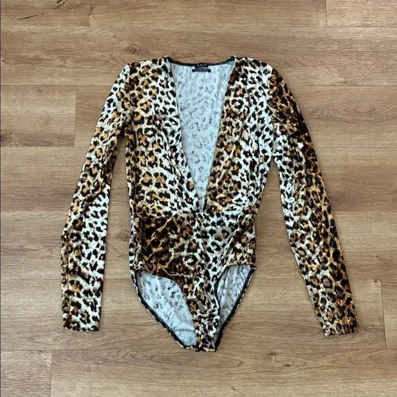 Urban Outfitters Out From Under CS Velour Long Sleeve Leopard‎ Bodysuit