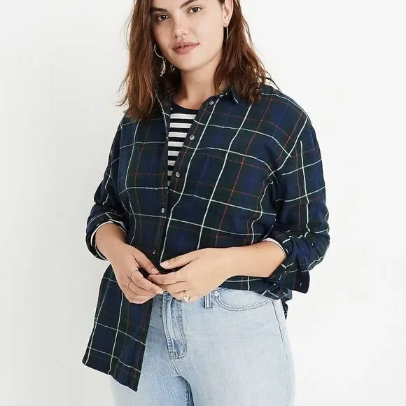 Madewell Flannel Oversized Ex-Boyfriend Shirt in Dark Plaid small