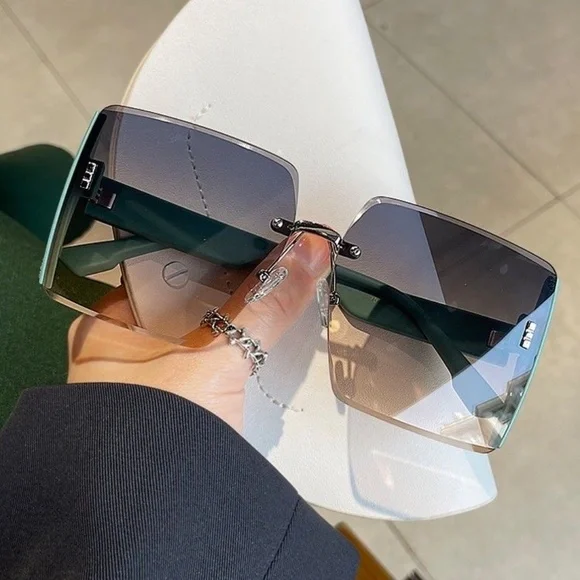 UV Resistant Sunglasses