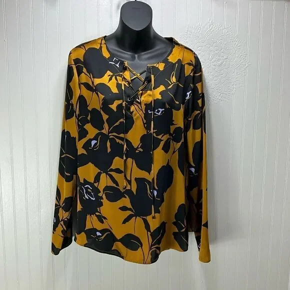 THE LIMITED Satin Long Sleeve Blouse
