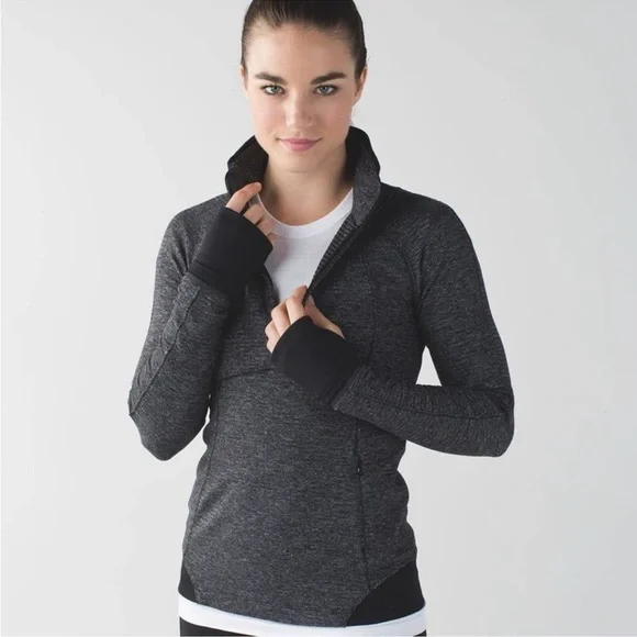 Lululemon Runderful 1/2 Zip‎ Top in Heathered Gray Sz 8