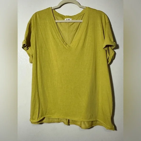 La Miel V-Neck Raw Hem Cuffed Sleeves Top Casual Streetwear Summer size Medium