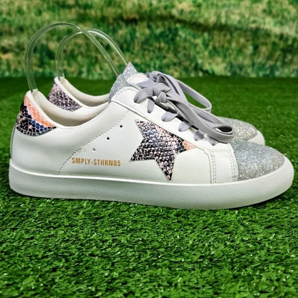 SIMPLY SOUTHERN | FANCY LIKE PU LEATHER LOW-TOP SNEAKERS
