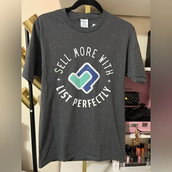 NWT POSHFEST List Perfectly Sponsor T-Shirt (S)