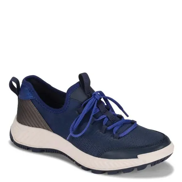 Baretraps Women's Navy Low Top Lace Up Slip Resistant Malina Sneakers sz 7.5