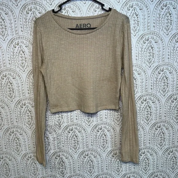 AERO AIRSTRENGTH RIBBED LONG SLEEVE‎ CROP TOP EARTHY NEUTRAL SIZE L