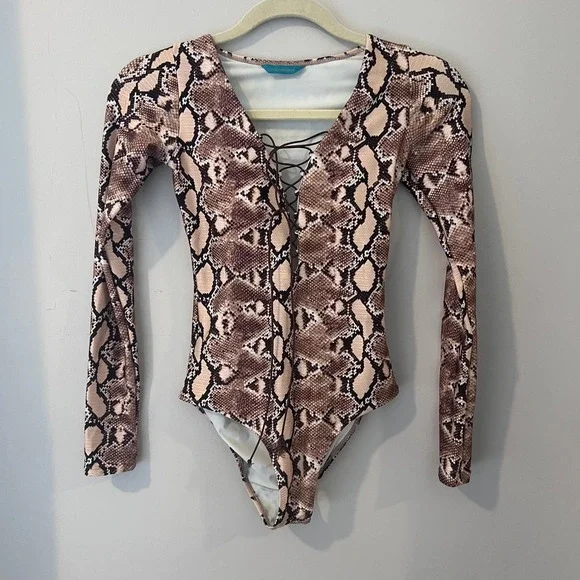 Cia Maritima Snakeskin Bodysuit Lace Up‎ Plunge Long Sleeve Top