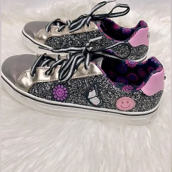 Madden NYC | Bitmoji,glitter,sneakers 6.0 black, bronze,pink.
