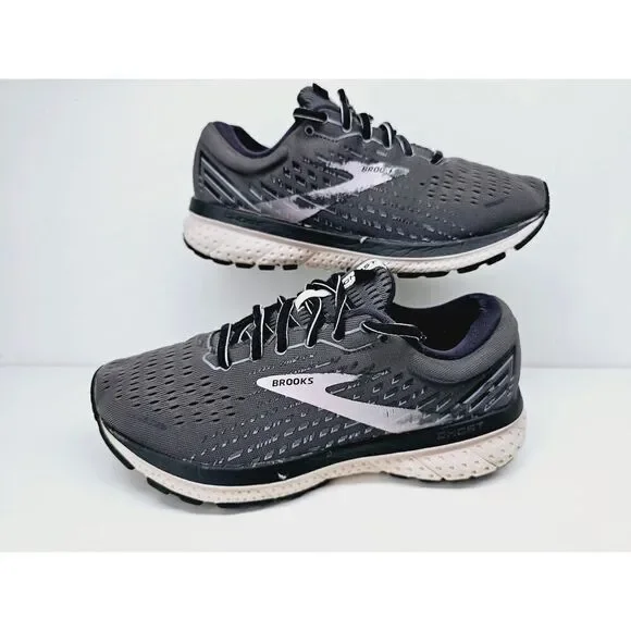 Brooks Women 7.5 Comfy footwear