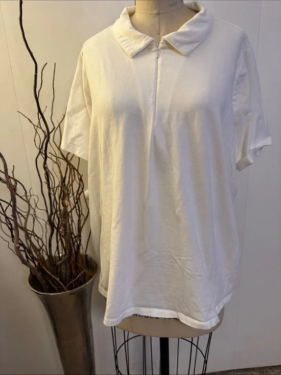 Classic Short Sleeve Zip Polo Tee in White