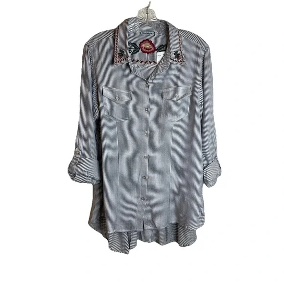 NWT Nostalgia Pinstripe Embroidered Flowy Sz Medium