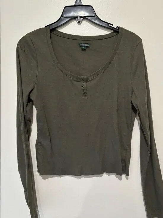 Size medium top