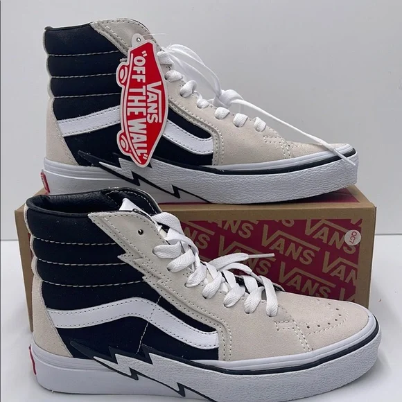 Vans WMNS High-Top Sneakers in Black White Sk8-Hi Bolt Antique White/Black