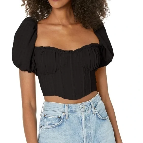 NWOT ASTR the label Black Women's Paola Top