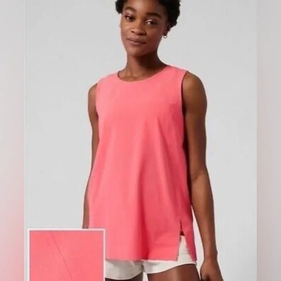 Athleta Refined Zephyr Tank size Small sleeveless pink coral
