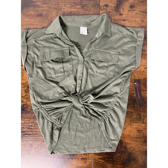 No Boundaries Sleeveless Crop Top Army Green Small NWT
