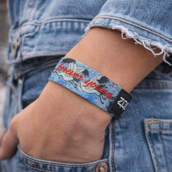🖤 ZOX “Forever Young” Wristband — Retired • Complete Set Size Medium