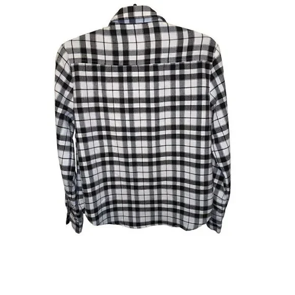 Juniors' Long Sleeve Ruffled Woven Shirt Size Medium