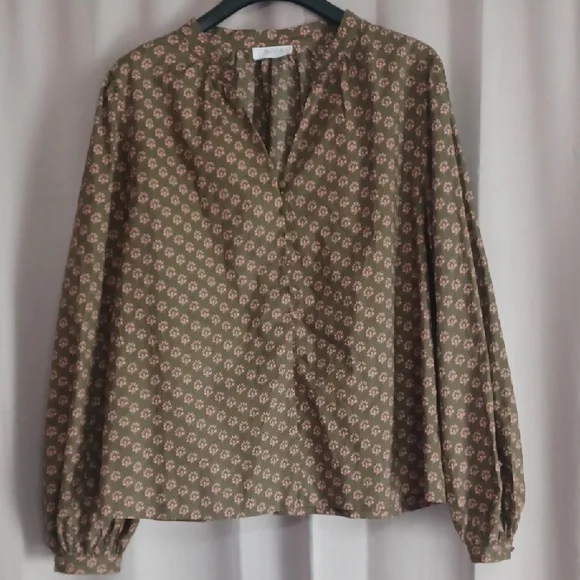 Avara Olive Green Pink Floral Long Balloon Sleeve Top, Split Neck Button Placket