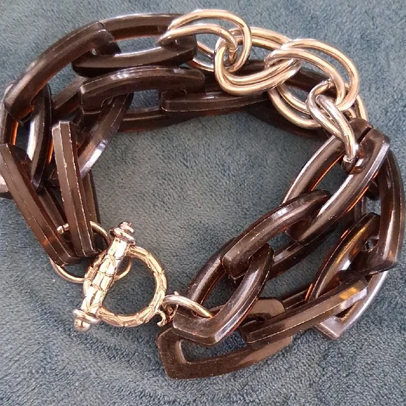 Elegant Brown Tortis Shell Lucite and Silver Chain Bracelet