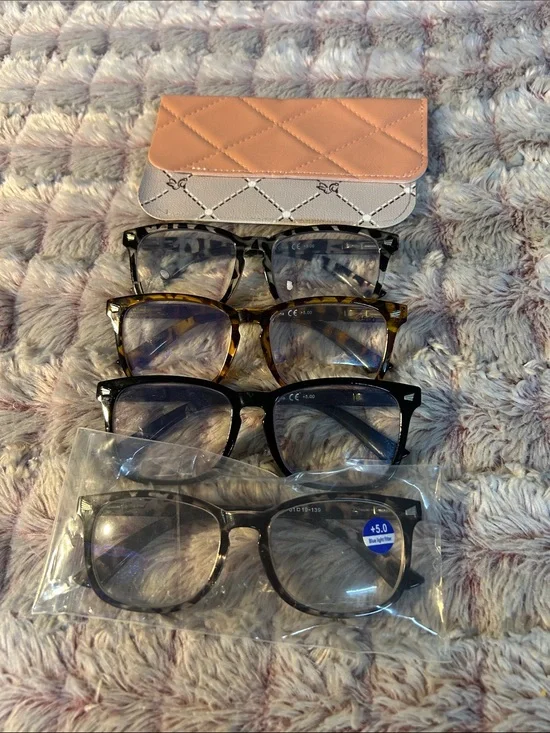 Reading Glasses +5.0 4 pairs & 2 Covers
