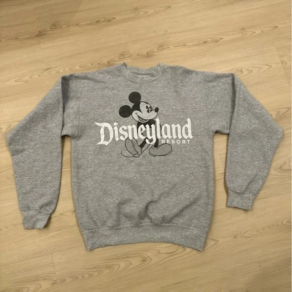 Disneyland oversized grey crew long sleeves sweat shirt top