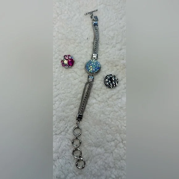 Ginger Snaps Elegant Bracelet with Three Snap in Charms 6 3/4 to 8 adjustable